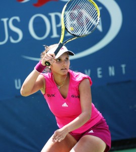 sania_mirza_at_the_2010_us_open_02