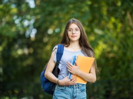 10 Ways College Students Can Improve Their LinkedIn Profile in 2026