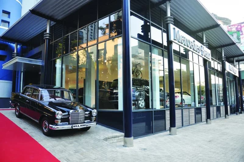 THAT CAR AND BUSINESS LIFE – Decem