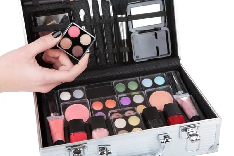 know Your Makeup Kit