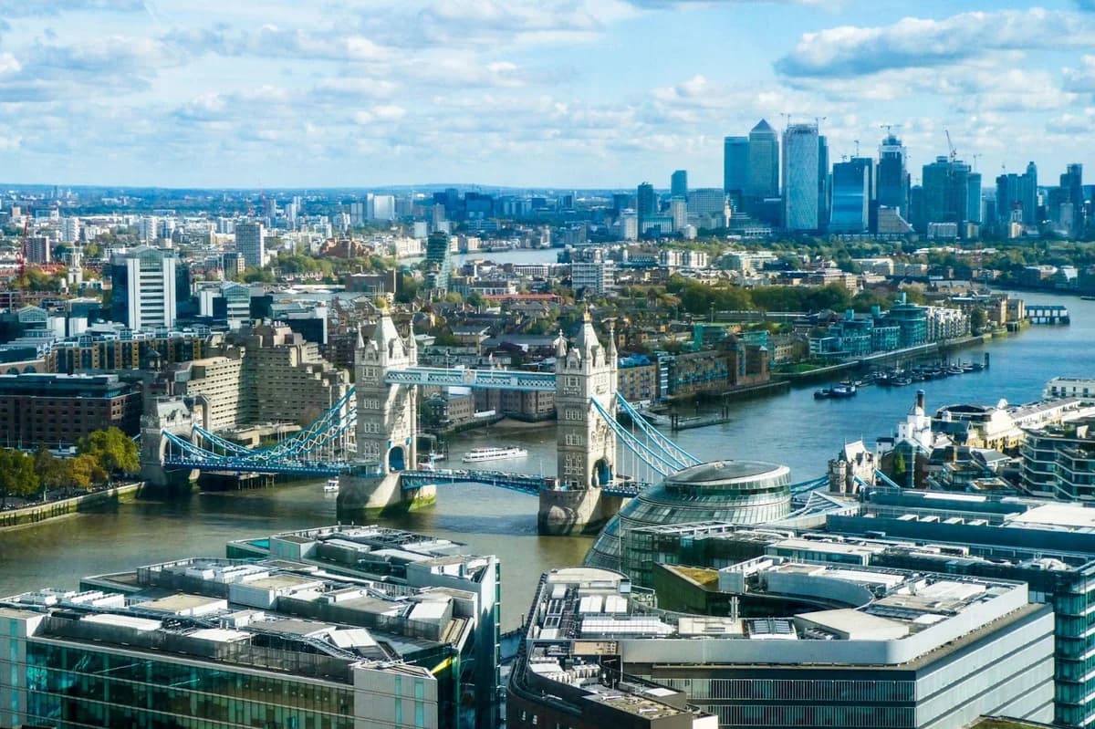 Travel In The Most Expensive Cities In T