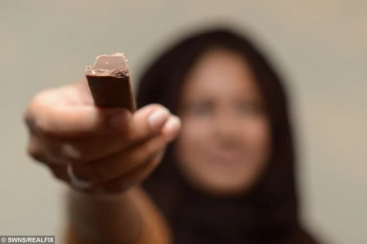 No Wafer in Kit Kat Bar, Law Student Cla