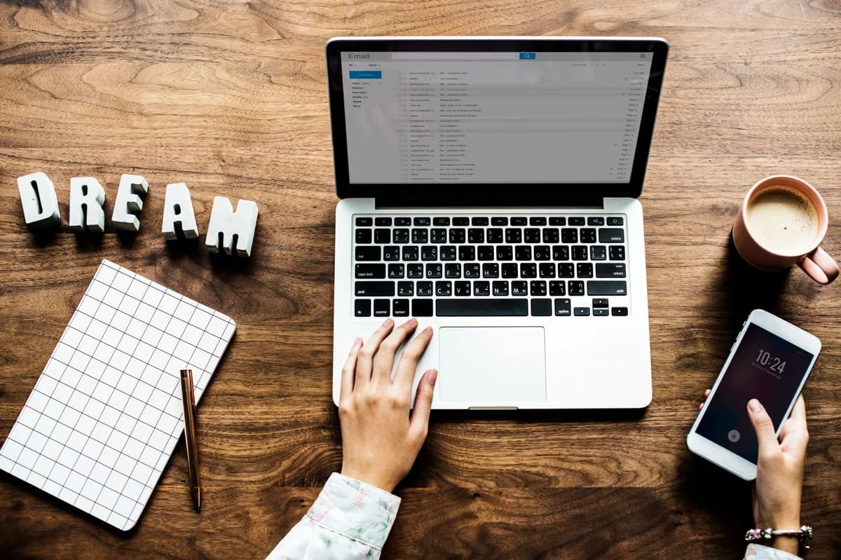 Six Ways To Optimize Your LinkedIn Profi