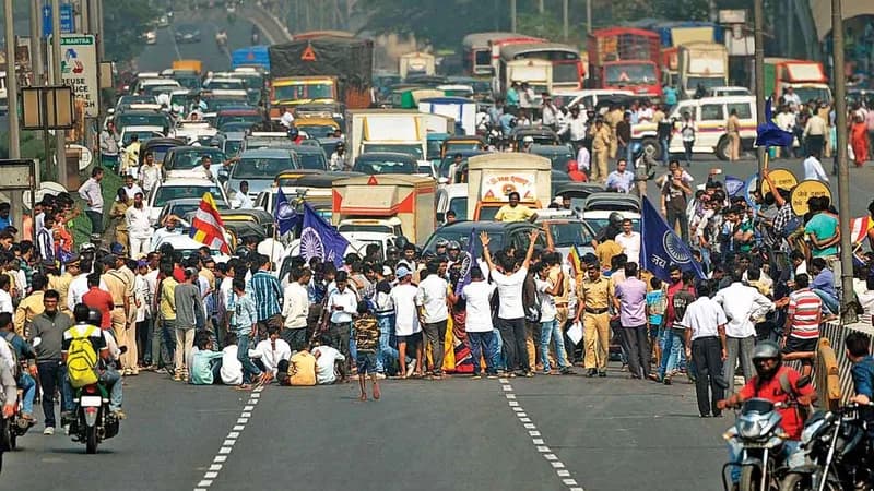 Should There Be Ban On Bandhs?