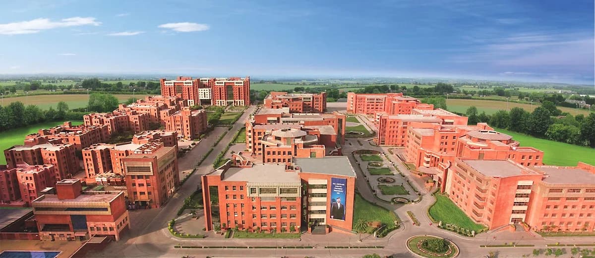 Amity University Launches MOOCs and Onli