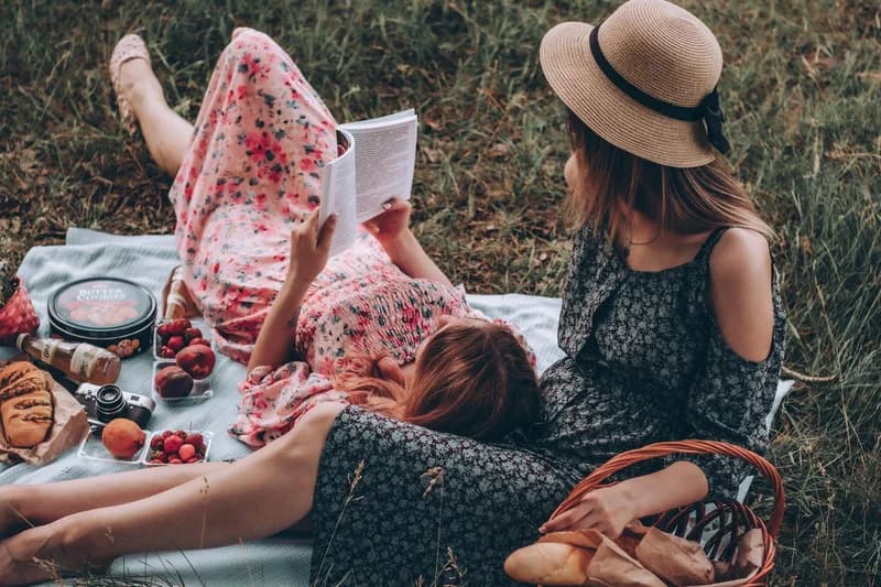 How Adult Friendships Change and How to 