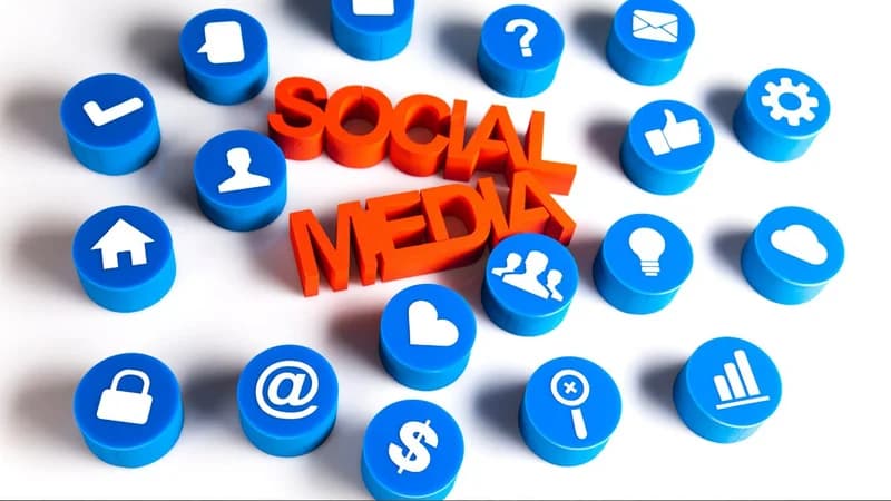 Teen Social Media Ban: Where Governments, Parents, and Tech Giants Are Clashing