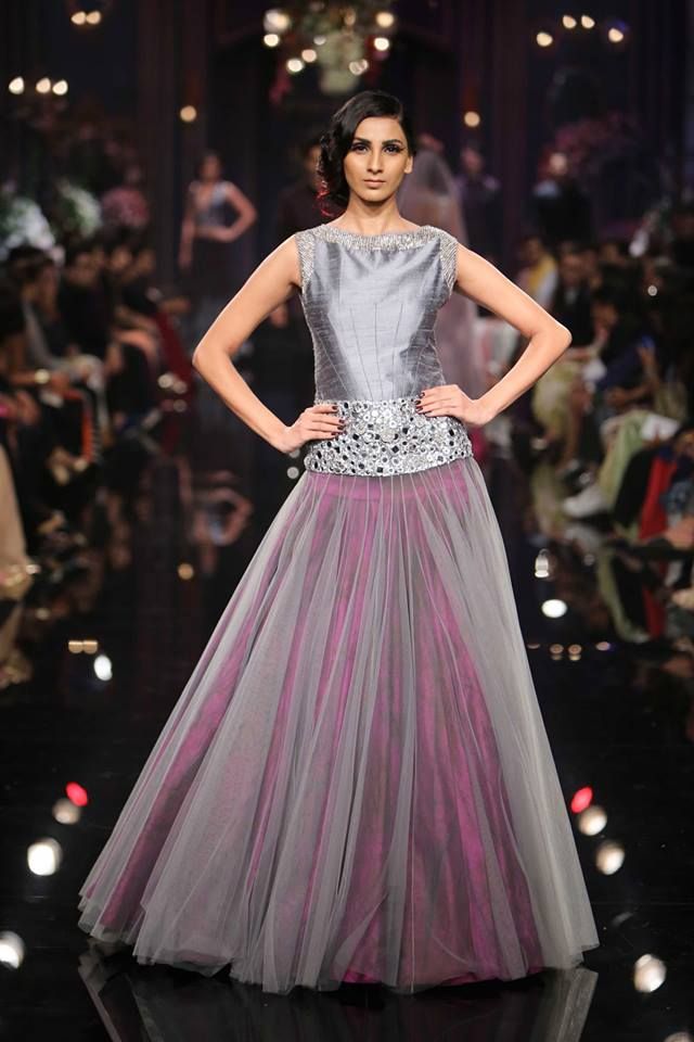 indian fashion for girls - www.suitanarkali.in