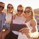 Travel-with-Friends-min