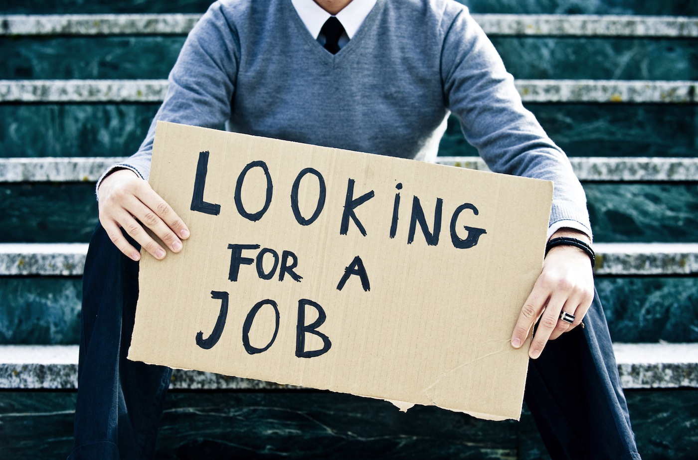 10 Tips To Find A New Job Easily - Youth Incorporated
