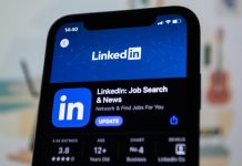 Why Are Personal Storytelling and Employee-generated Content Gaining Views on LinkedIn?